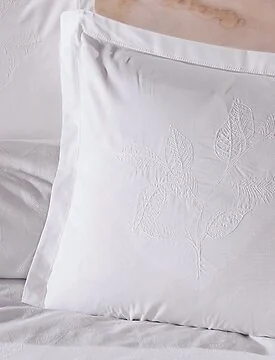 LAVELLA RUYA DUVET COVER SET | WHITE 200X220 CM 4-PIECE